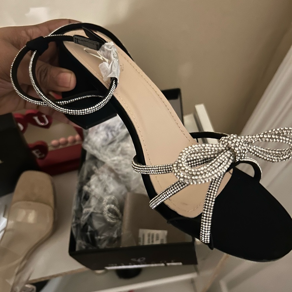 Elegant Black Women's Heels with Rhinestone Accents